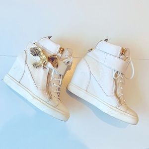 Giuseppe Zanotti sneakers with gold details